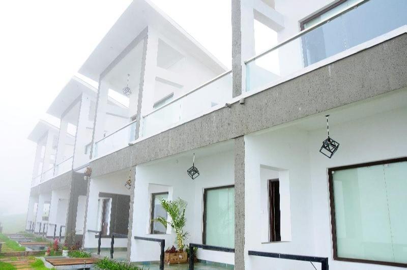 Mountain Trails Hotel Ooty Exterior foto